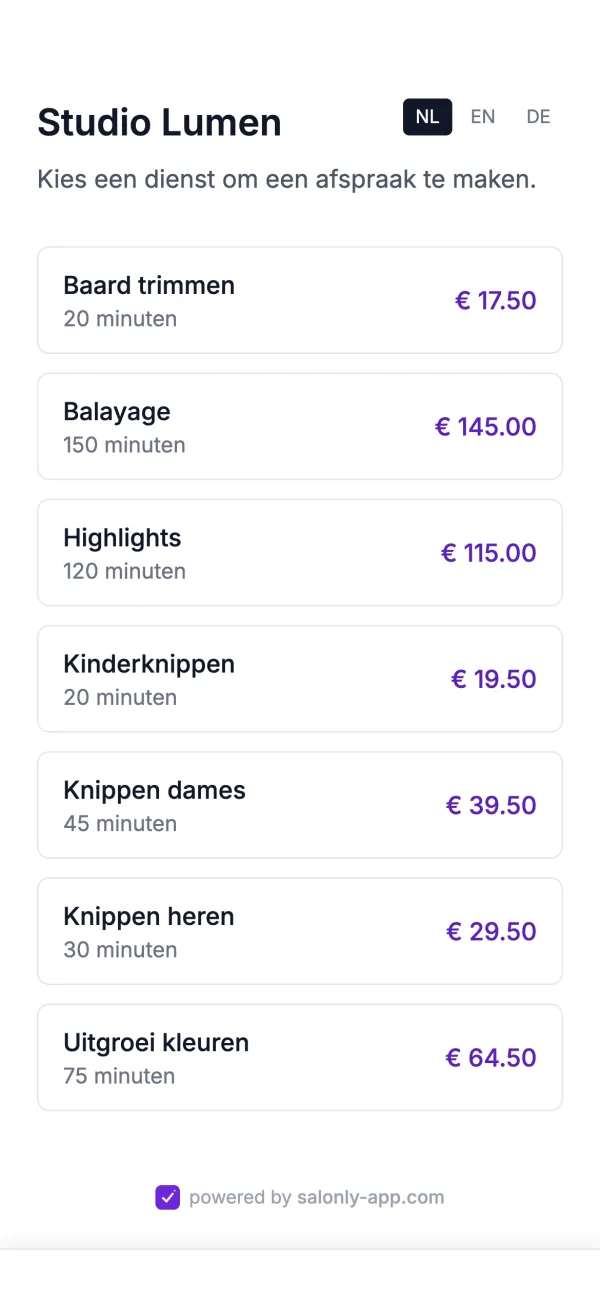De boekingspagina van een salon op een telefoon